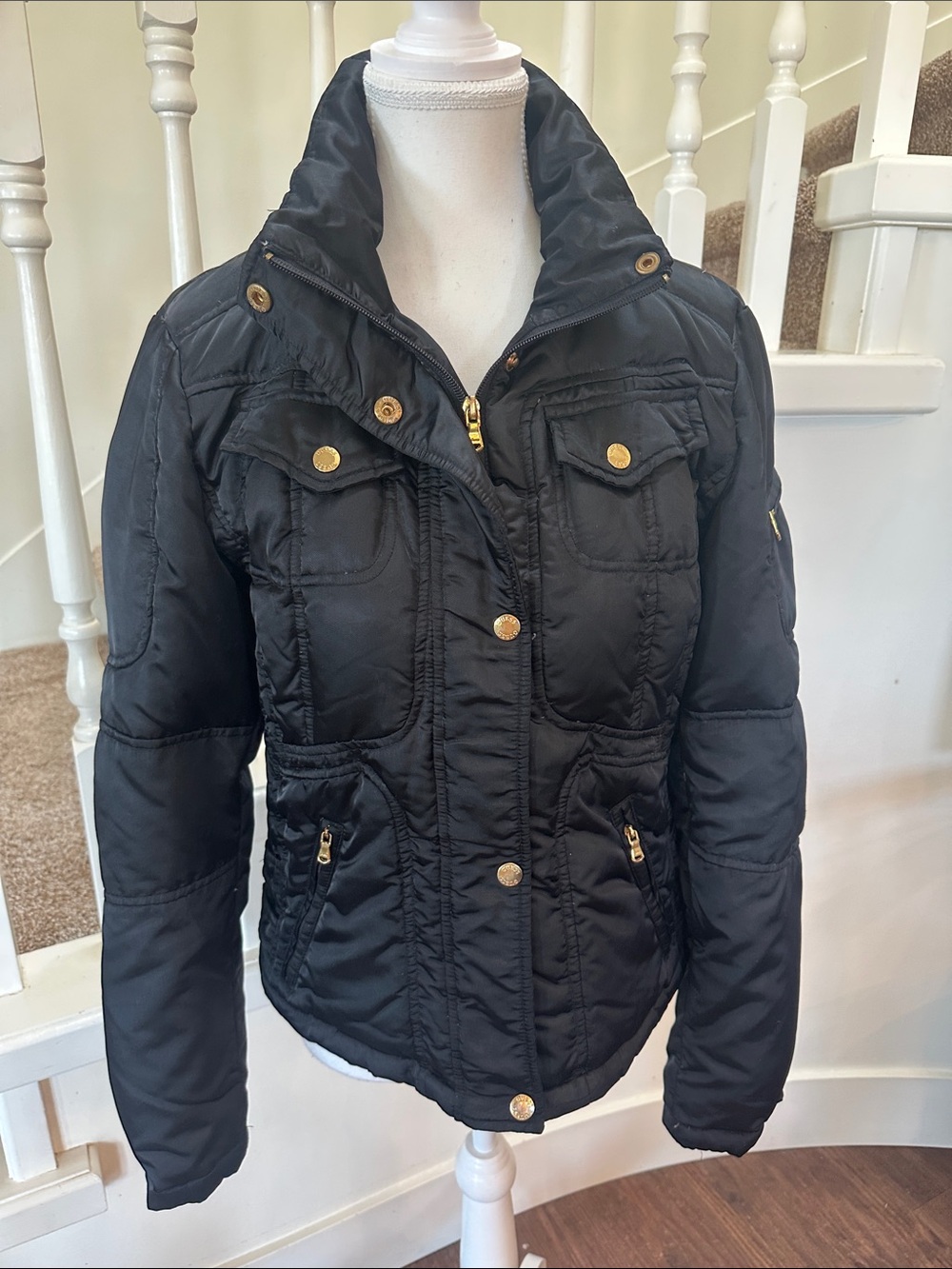 Guess bomber style jacket - Picture 2 of 9